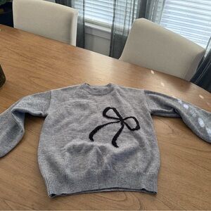 Boutique Bow Sweater, Size Medium